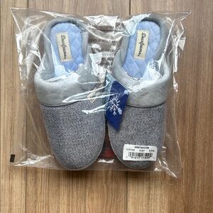 Dearfoams Memory Form Slippers Size 5-6